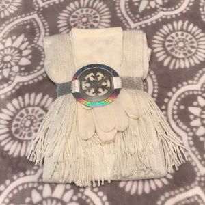 NY&C scarf and gloves set.